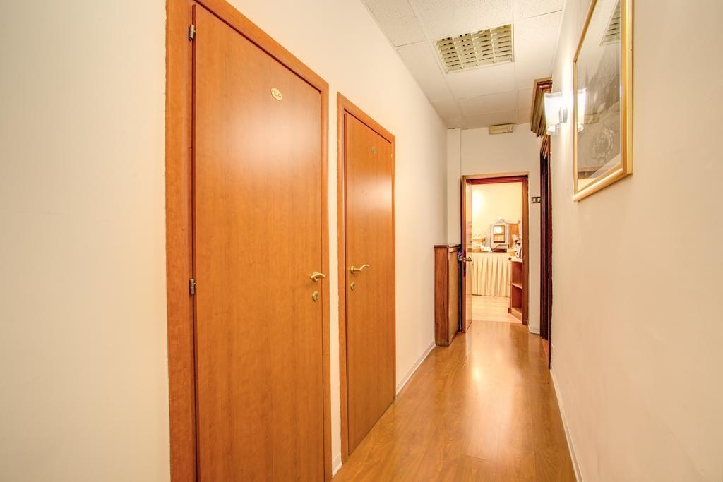 Hotel Aquarium Roma Ngoại thất bức ảnh